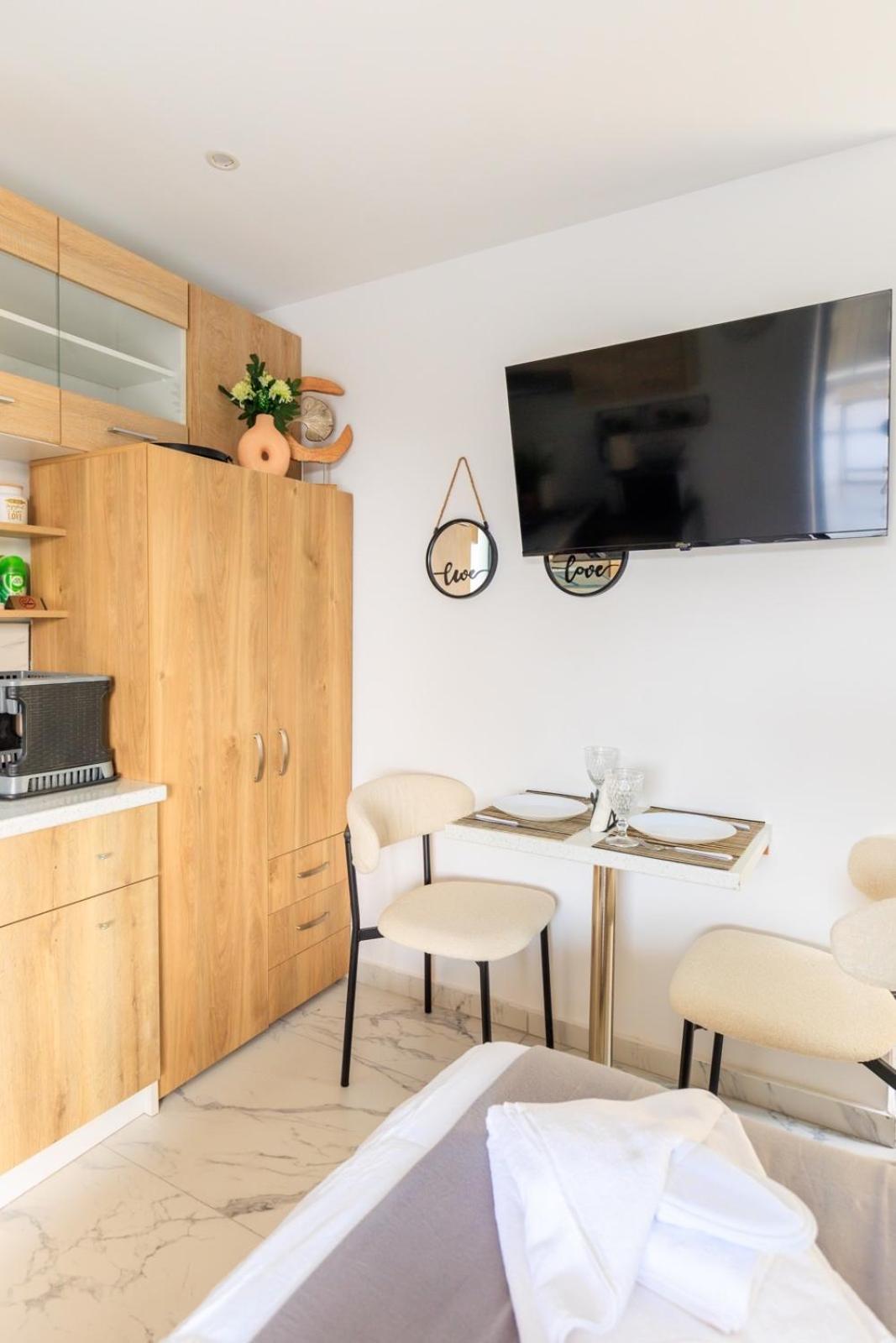Aiolos Super Lux Suite Jucuzzi Nea Smyrni Centre Αθήνα Εξωτερικό φωτογραφία