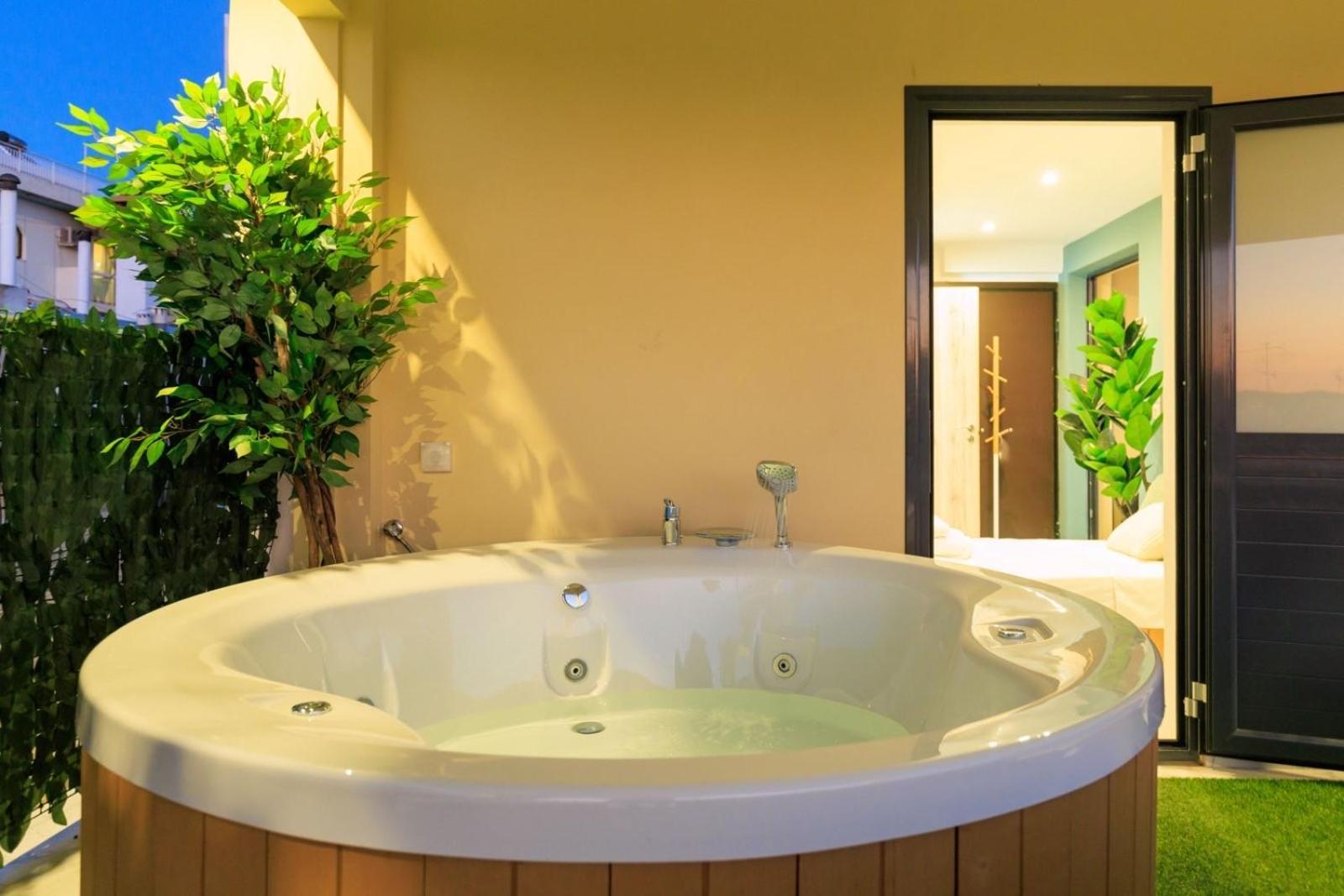Aiolos Super Lux Suite Jucuzzi Nea Smyrni Centre Αθήνα Εξωτερικό φωτογραφία