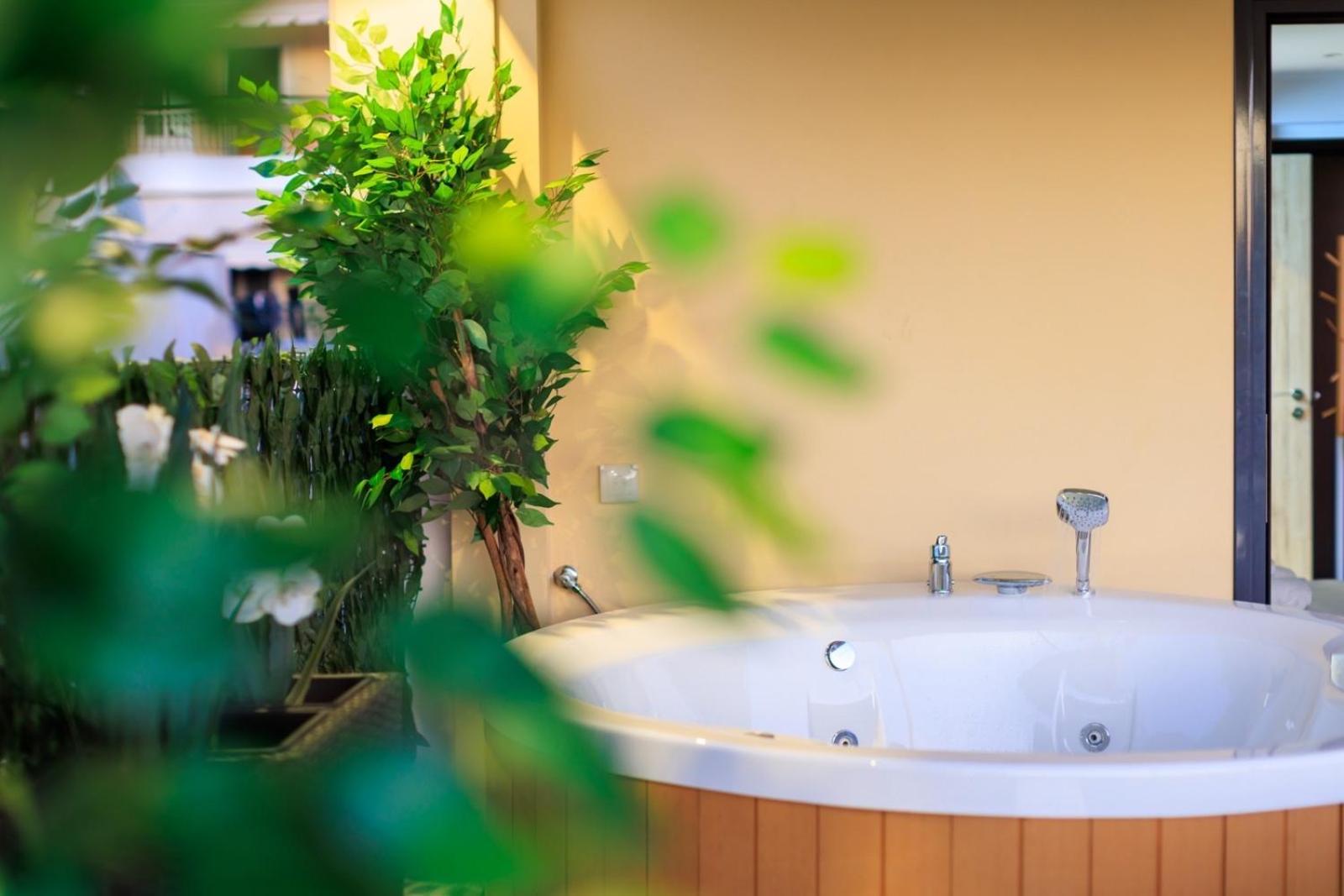 Aiolos Super Lux Suite Jucuzzi Nea Smyrni Centre Αθήνα Εξωτερικό φωτογραφία
