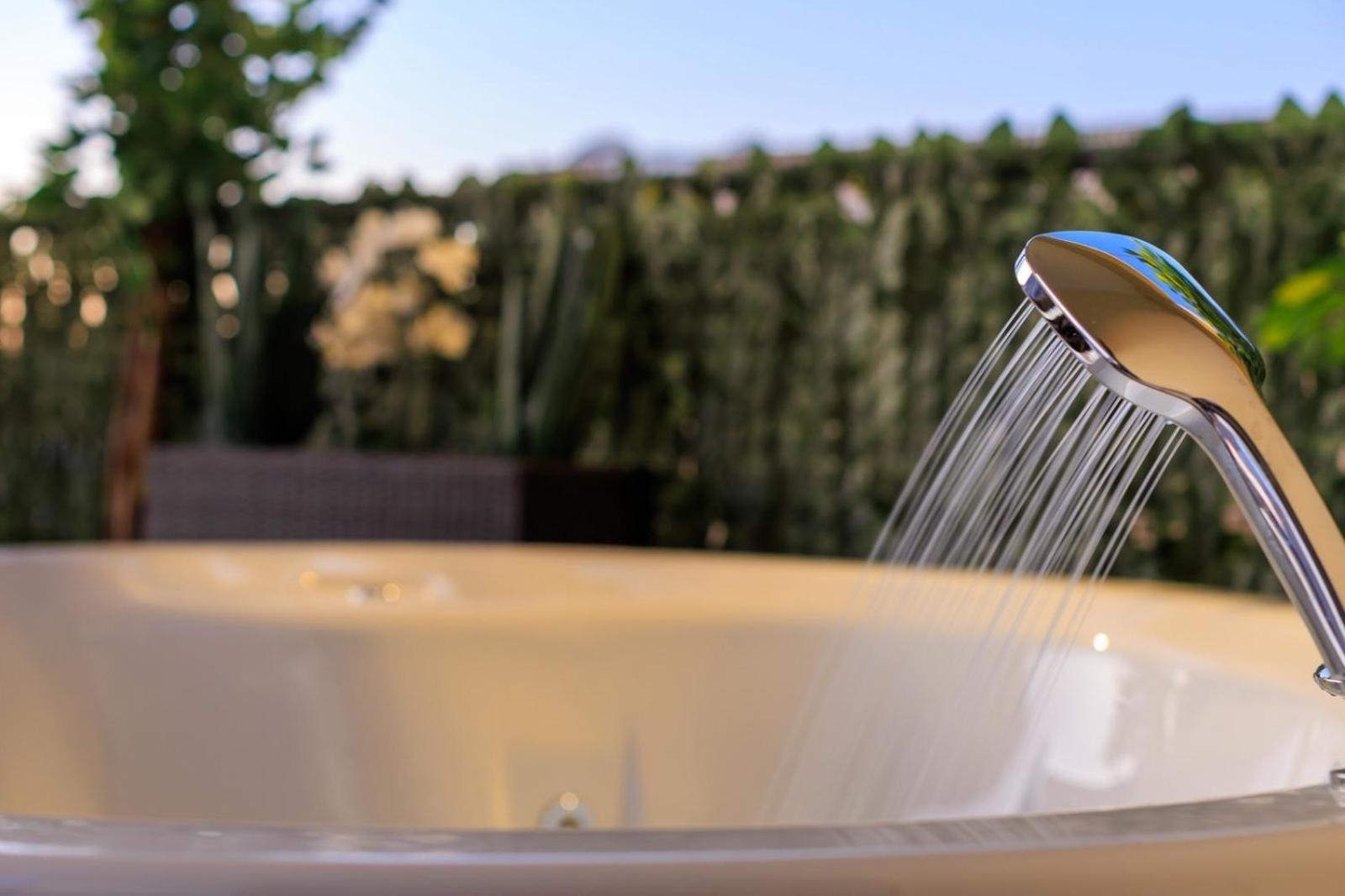 Aiolos Super Lux Suite Jucuzzi Nea Smyrni Centre Αθήνα Εξωτερικό φωτογραφία